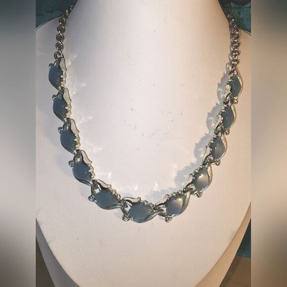 Silvery and Blue Thermoset Necklace  Matching Clip Earrings Excellent Condition - Picture 1 of 10